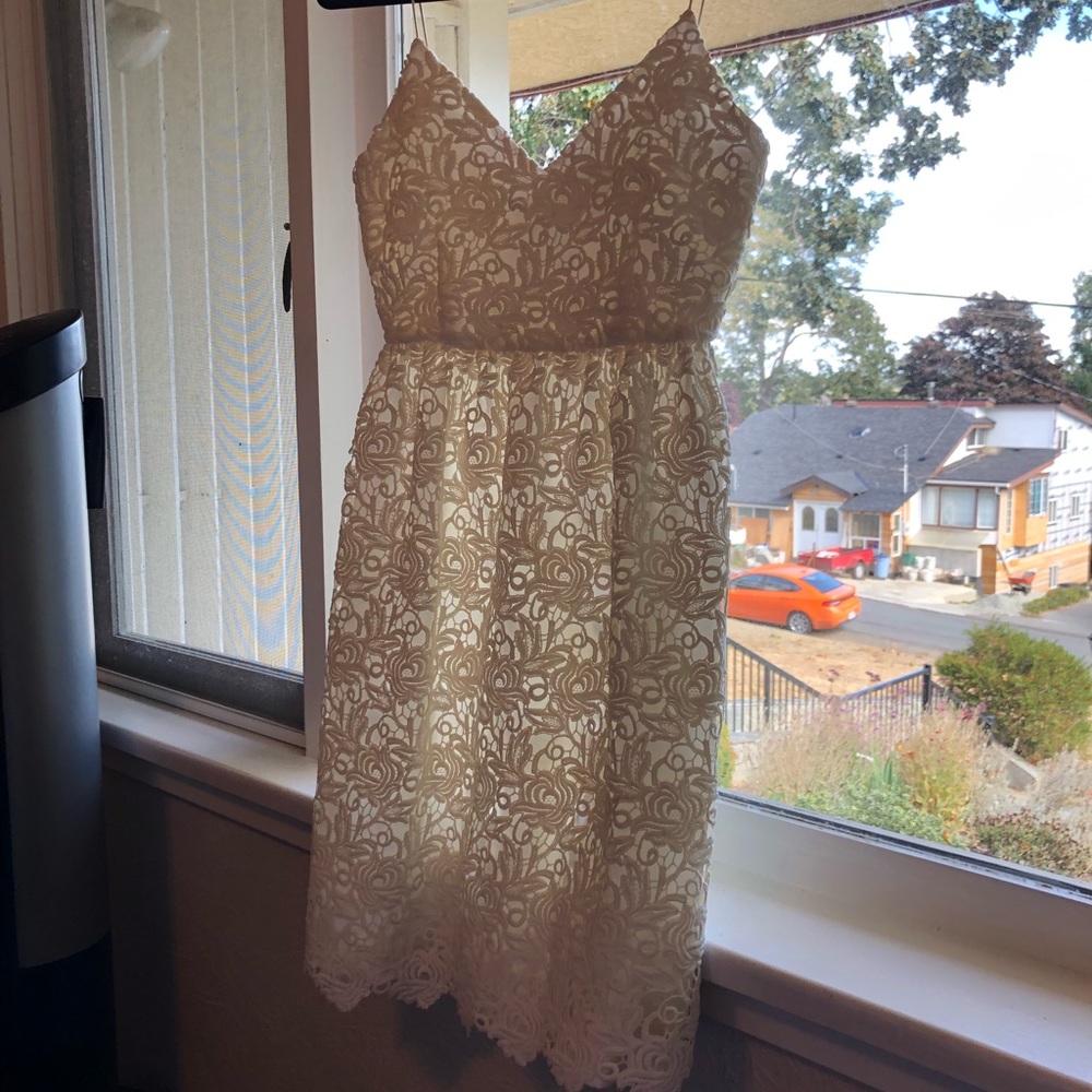 White Saylor cocktail dress size XS